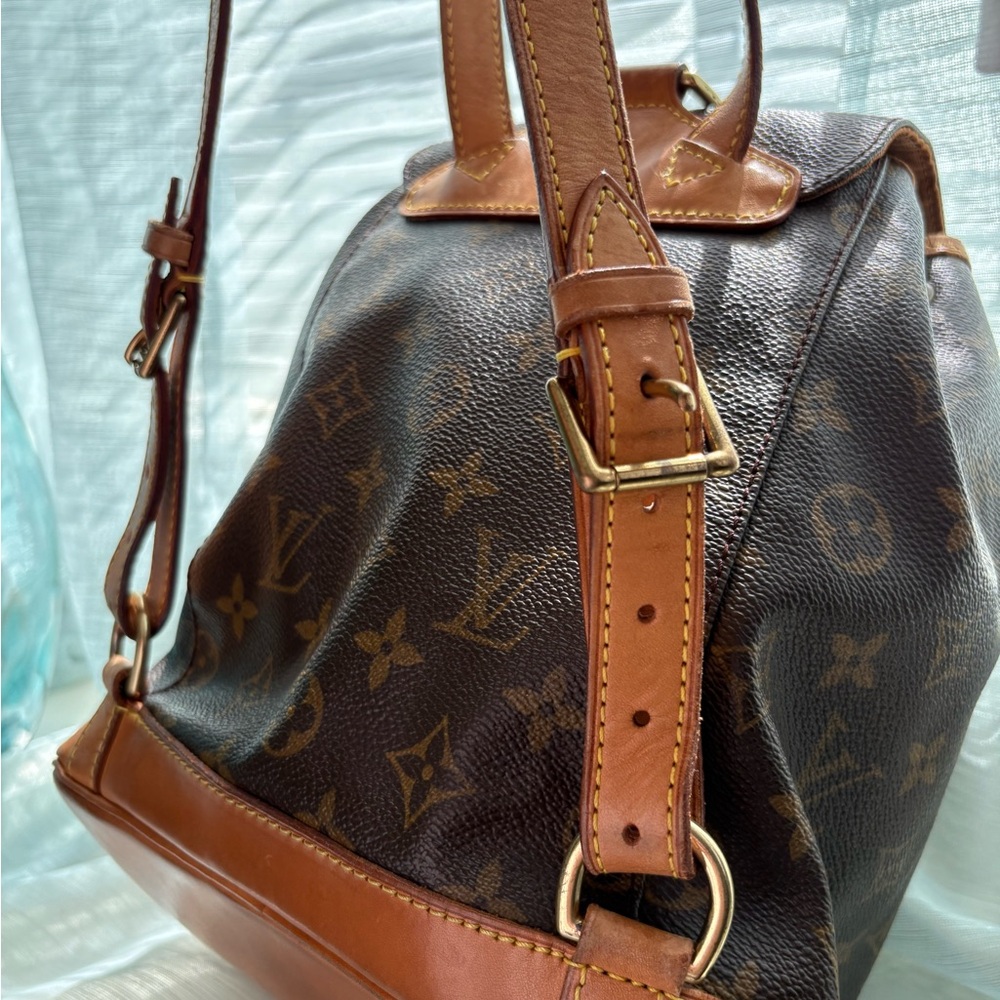 Louis Vuitton Backpack - Picture 5 of 15